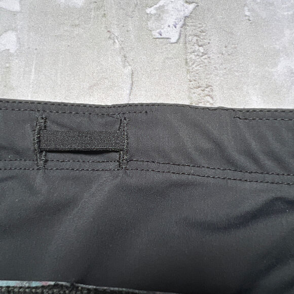 Sweaty Betty SIZE XS Zero Gravity High Waist 7/8 Gym Run Leggings Black Daisy - Picture 9 of 12